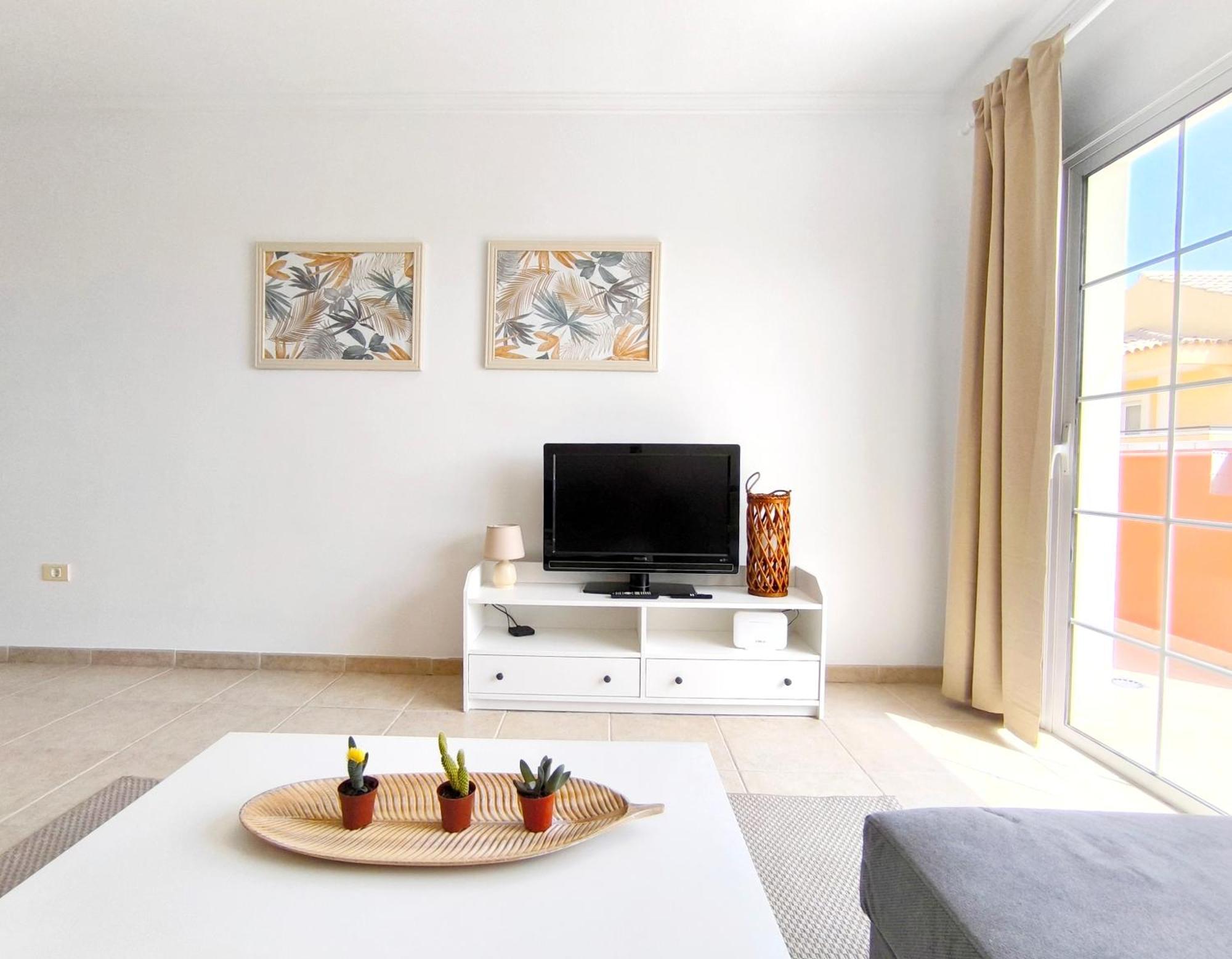 Apartment Estrella Canaria - Cristianos, Pool, Fibre Net, Tv Channels