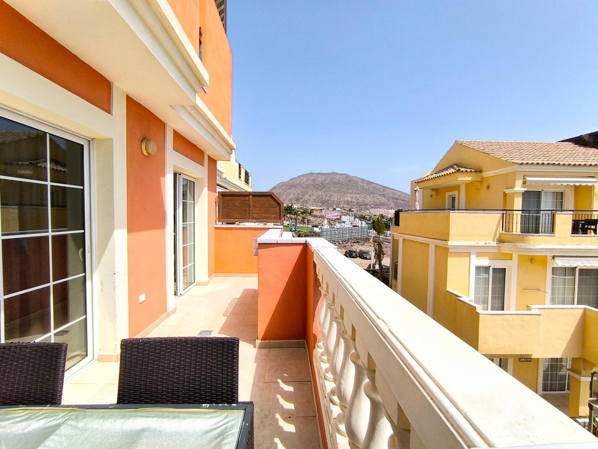 Apartment Estrella Canaria - Cristianos, Pool, Fibre Net, Tv Channels